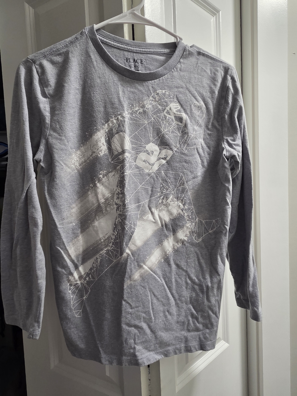 Place Boys' Gray Long-Sleeve Graphic Tee